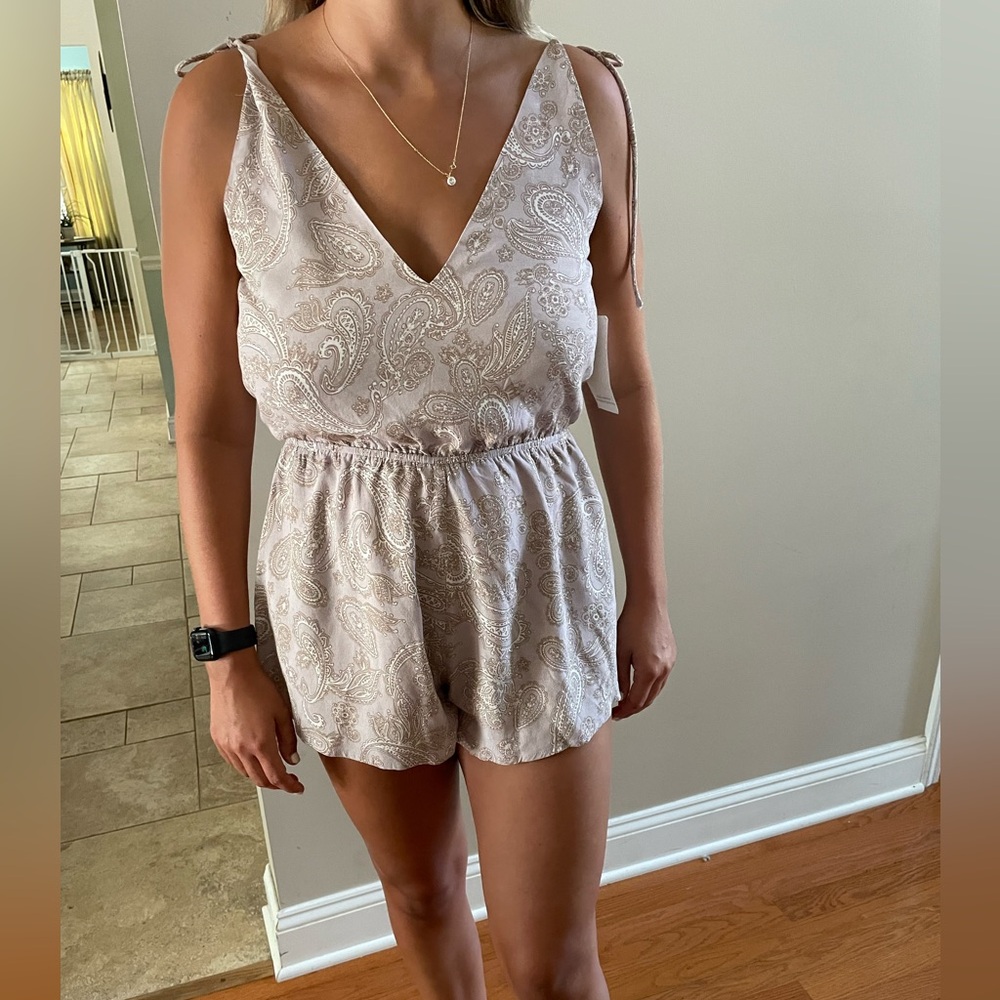 New Tobe romper